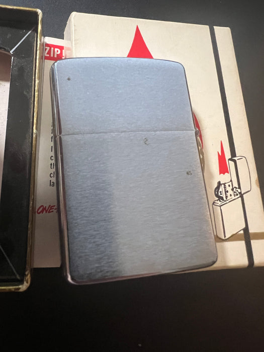 1965 Zippo Quarter Century Club Two-Color Etch & Paint Lighter – Excellent 93 – Unfired – NIB