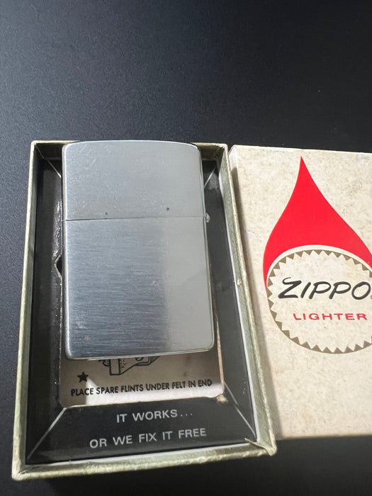 1970 Holiday Inn Affixed Emblem NIB Vintage Zippo Lighter in Emblem Box