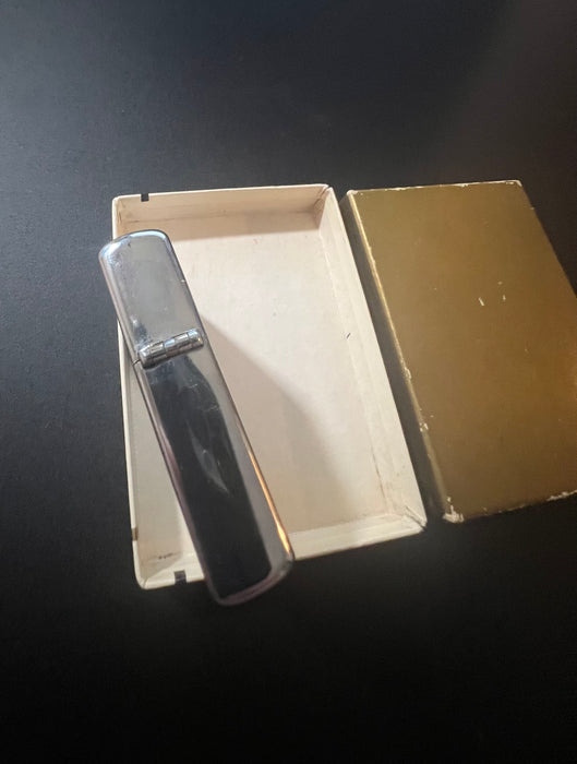 1965 Zippo Quarter Century Club Two-Color Etch & Paint Lighter – Excellent 93 – Unfired – NIB