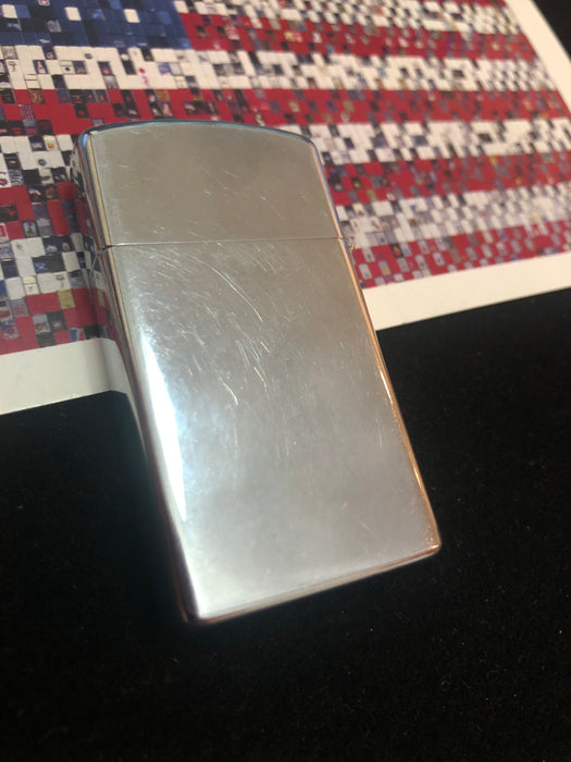 1976 Vintage High Polish Slim Zippo Lighter