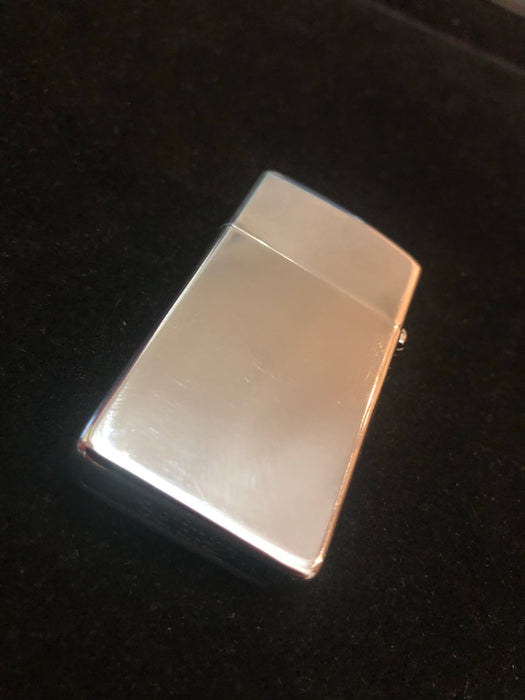 1977 High Polish Zippo Vintage Slim Lighter NOS